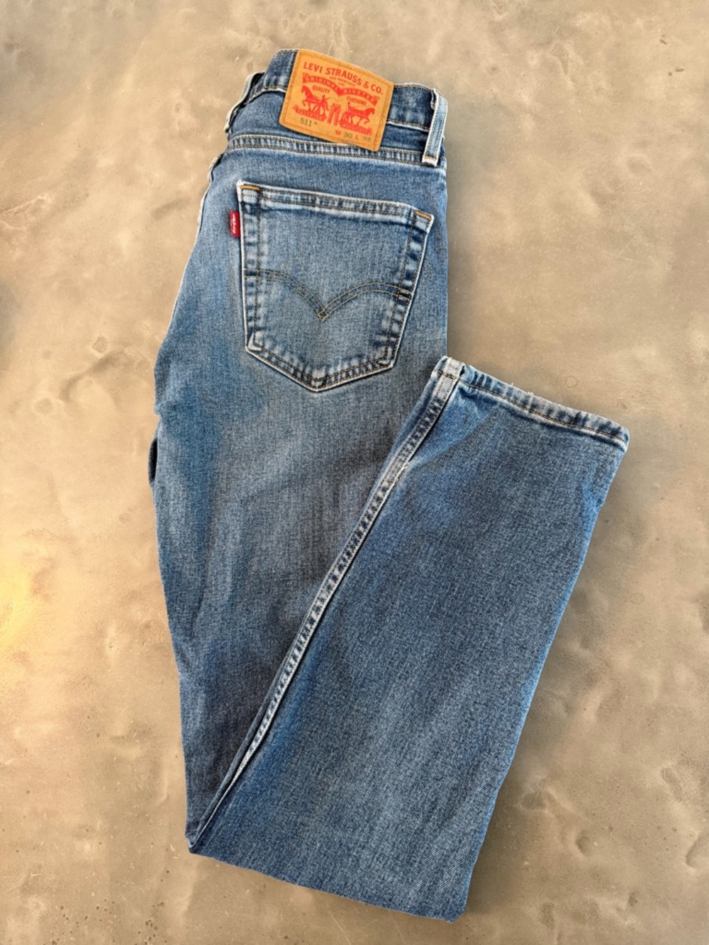 Levi's Men's Medium Blue Straight-Leg Jeans